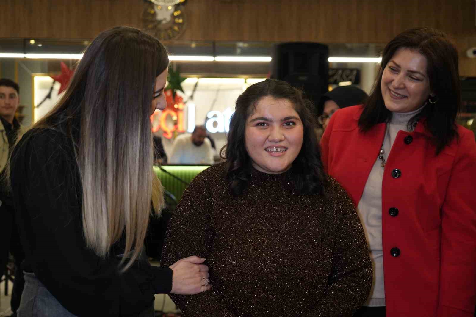 epilepsi hastasi sudenura dogum gunu surprizi 2 fpwIM6zY