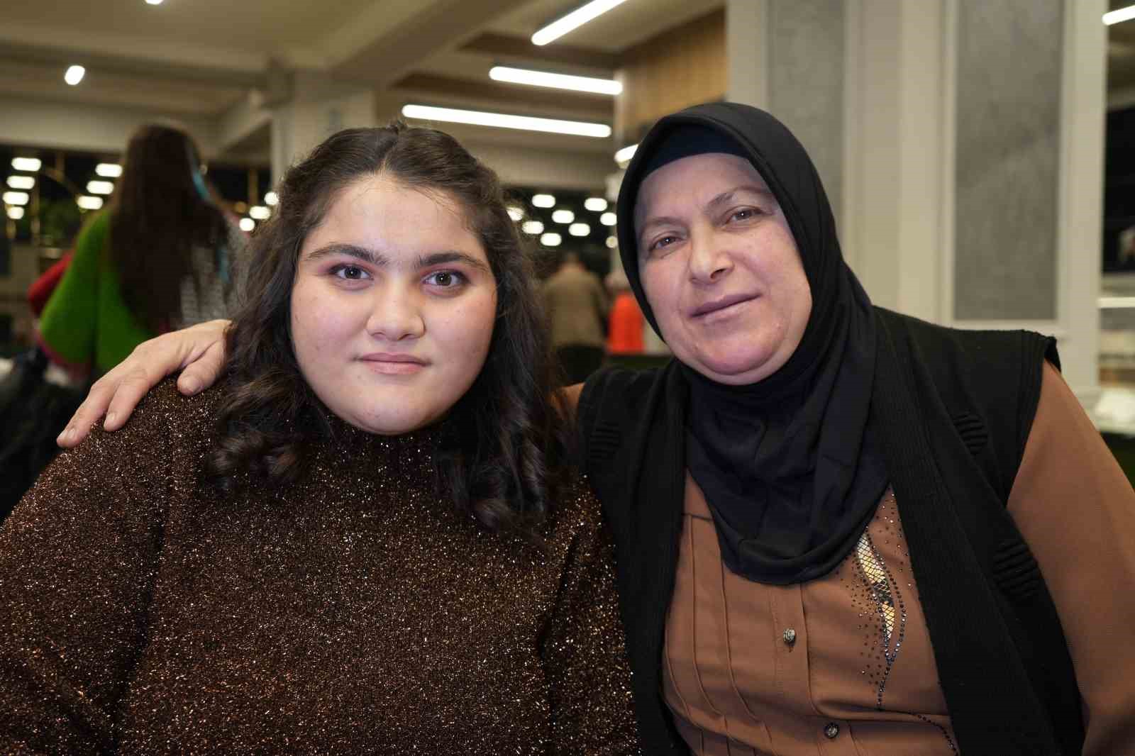 epilepsi hastasi sudenura dogum gunu surprizi 6 4E9RBamS