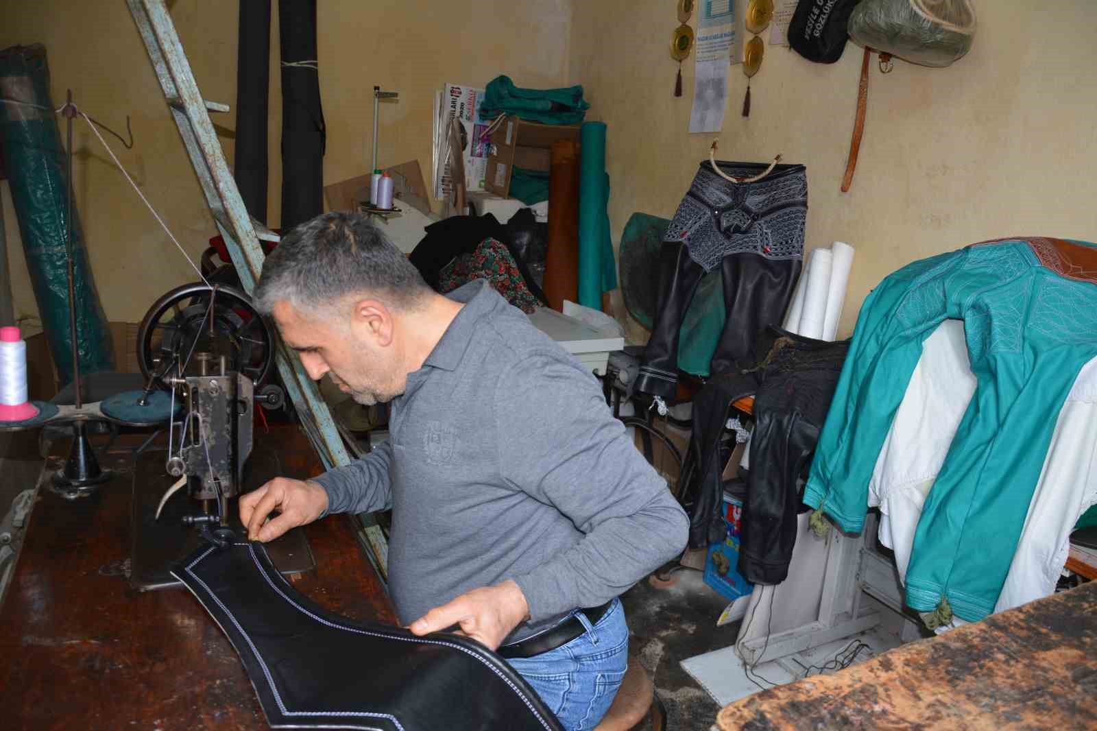 er meydaninin gizli kahramani zamana direniyor 5 QvZJ3l1w