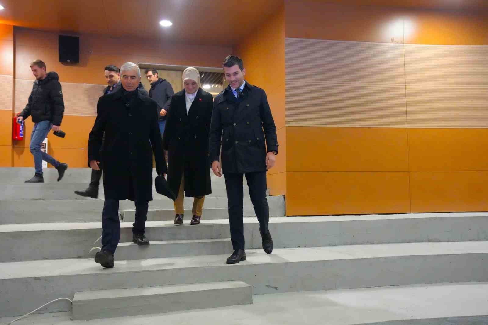 erbaada kultur ve sanat merkezi bastan sona yenileniyor 1