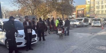 erbaada-sahte-plaka-denetiminde-yakayi-ele-verdi-64-bin-tl-ceza-uygulandi-cGzJOrjy.jpg