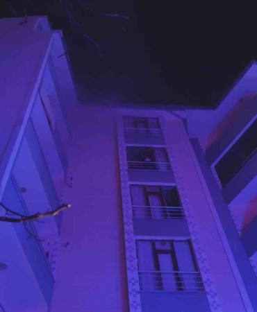 erciste-apartmanda-yangin-15-kisi-dumandan-etkilendi-wbuIeyPA.jpg