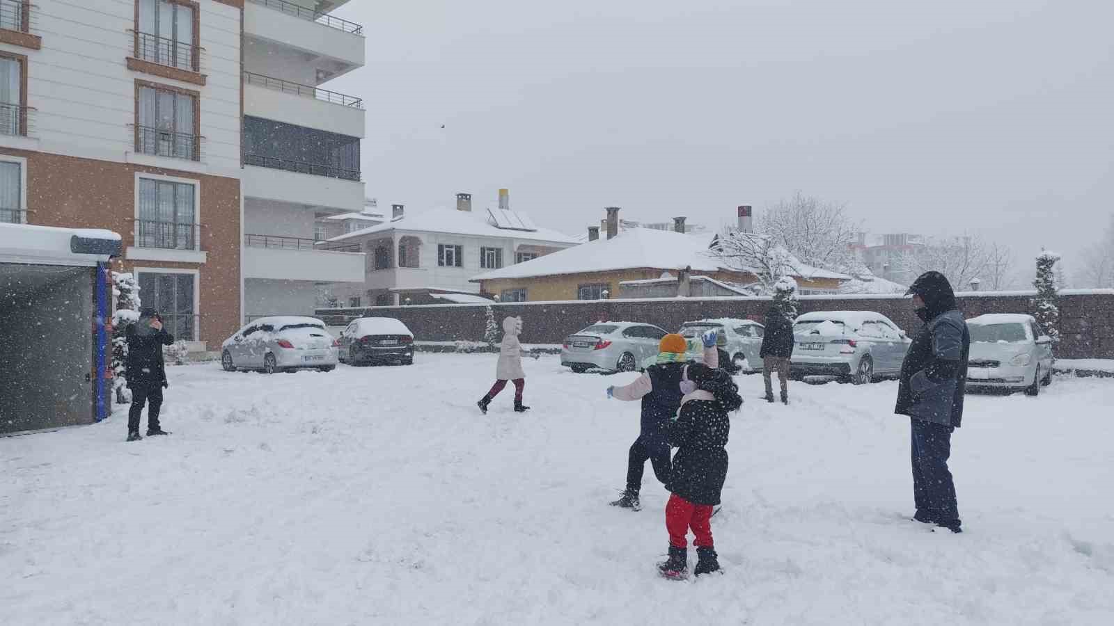 erciste vatandaslarin kar sevinci 2