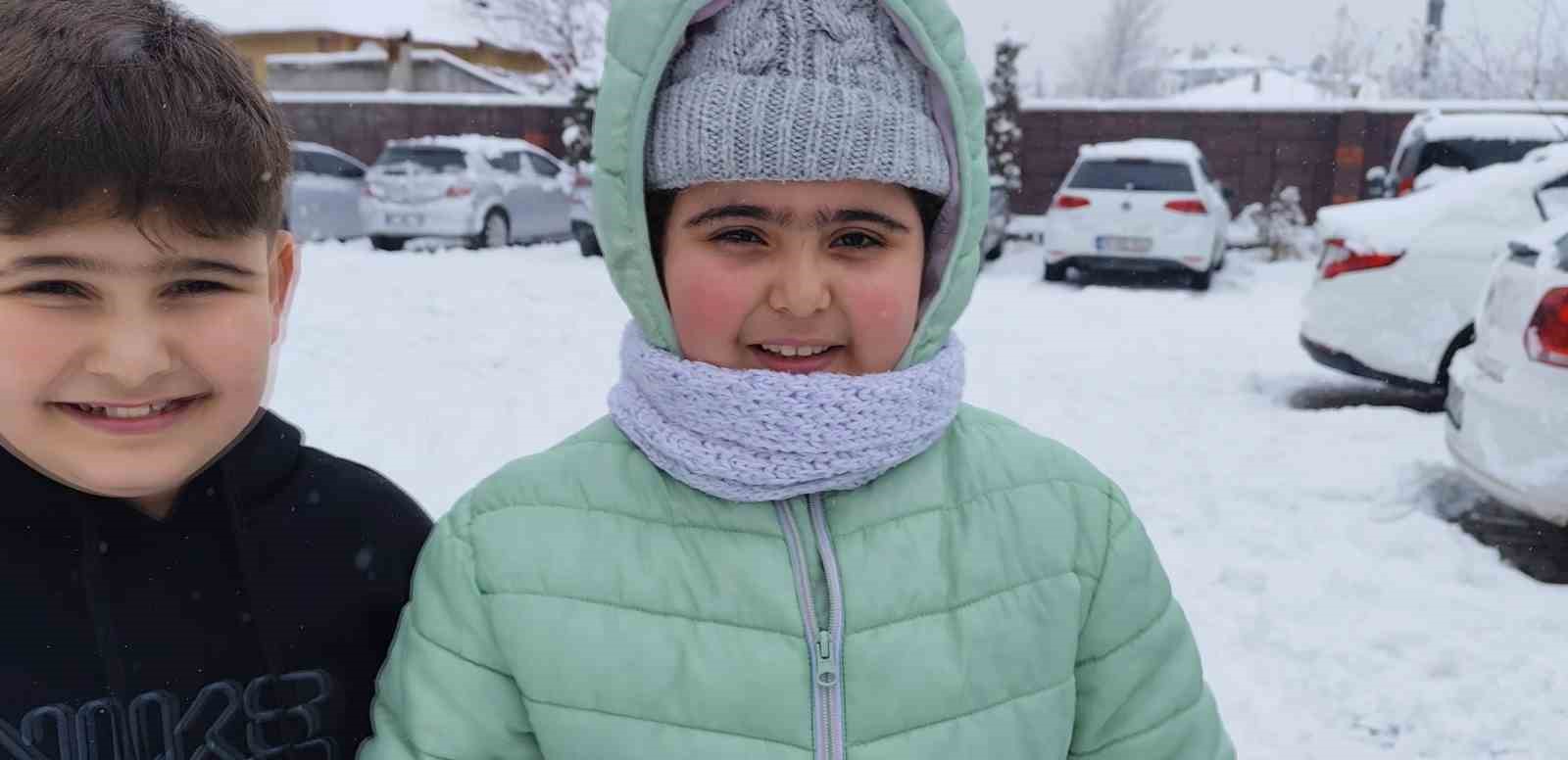 erciste vatandaslarin kar sevinci 7 QdlD1hgC