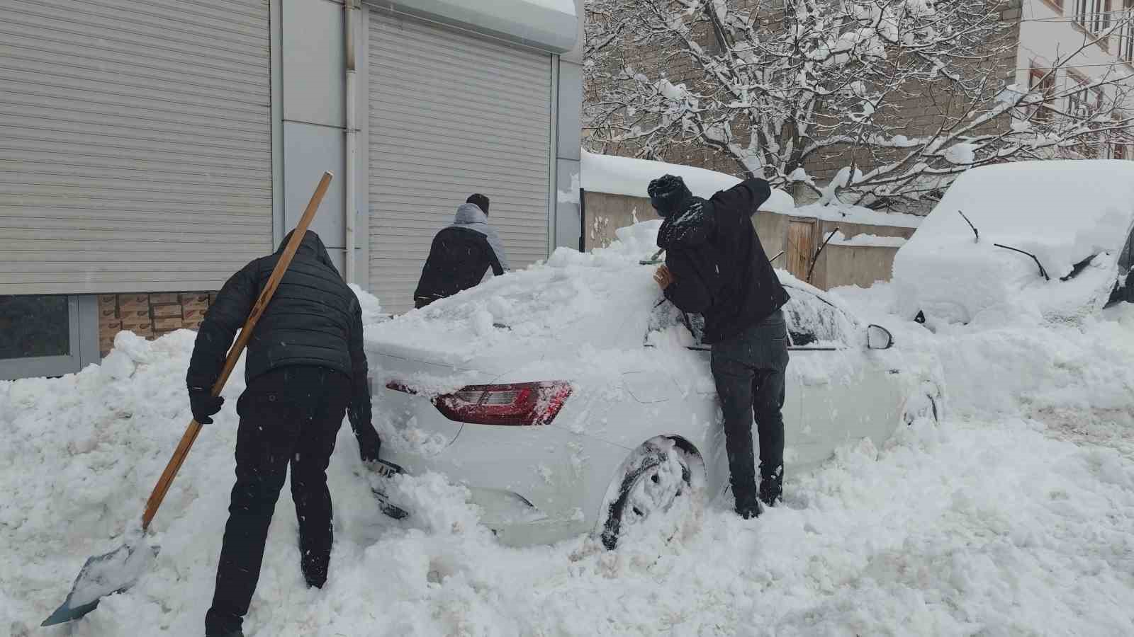 erciste yogun kar yagisi hayati felc etti 12 yRawR3uJ