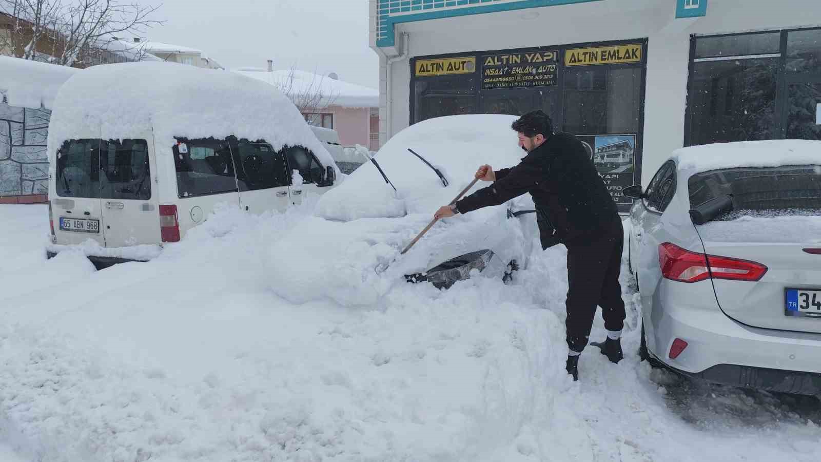 erciste yogun kar yagisi hayati felc etti 4 T8tycdaQ
