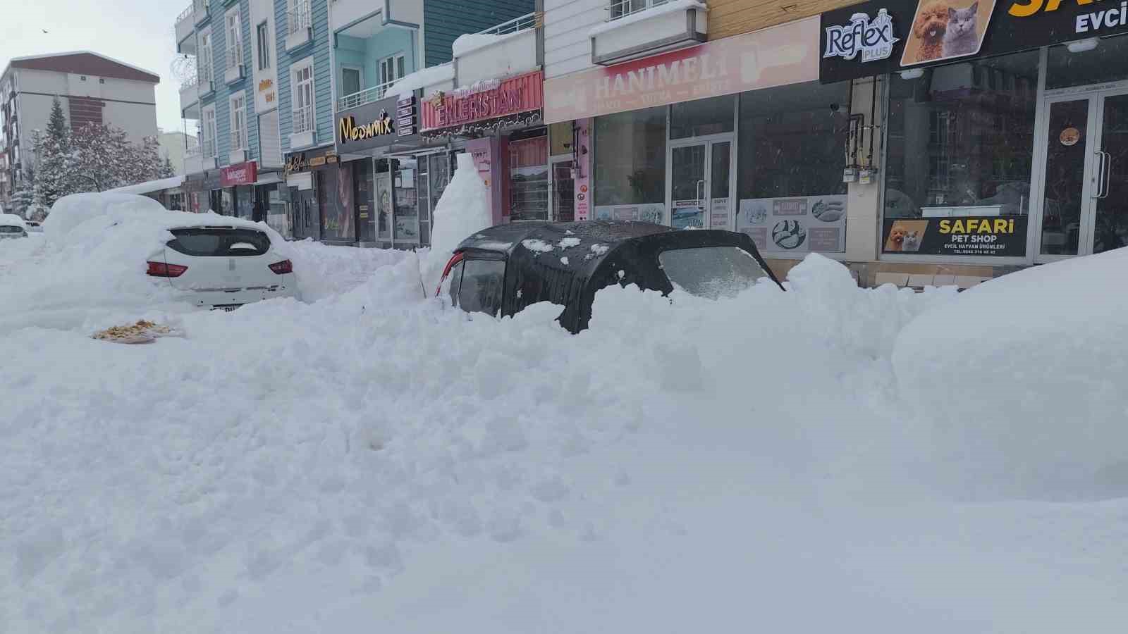 erciste yogun kar yagisi hayati felc etti 7 2yIaMh2X