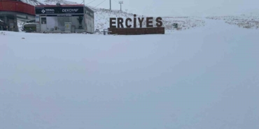 erciyes-gune-beyaz-ortuyle-uyandi-lG2q9pmV.jpg