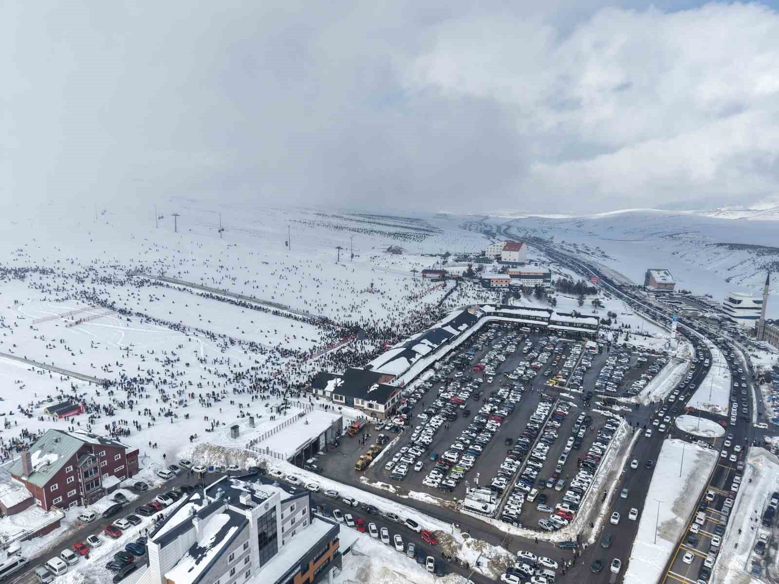 erciyes hafta sonu 320 bin kisiyi agirladi 2 GJSllWgE