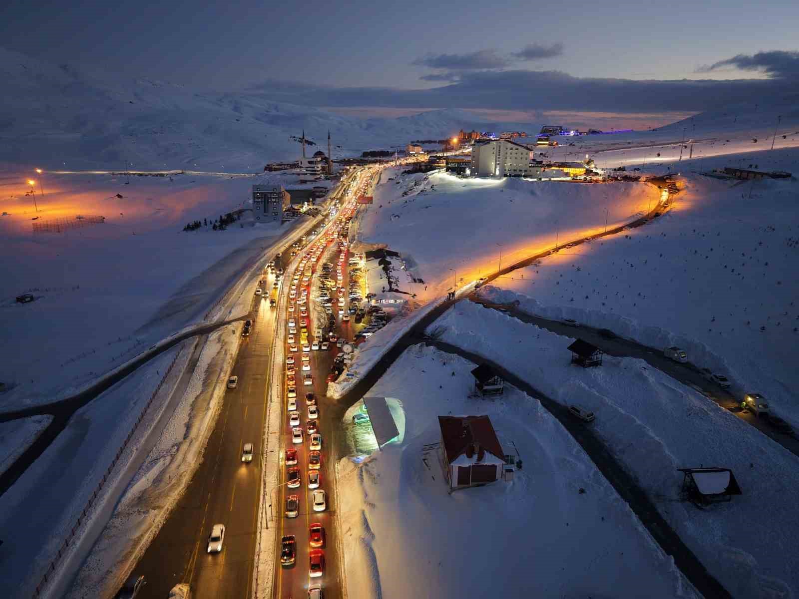 erciyes hafta sonu 320 bin kisiyi agirladi 6