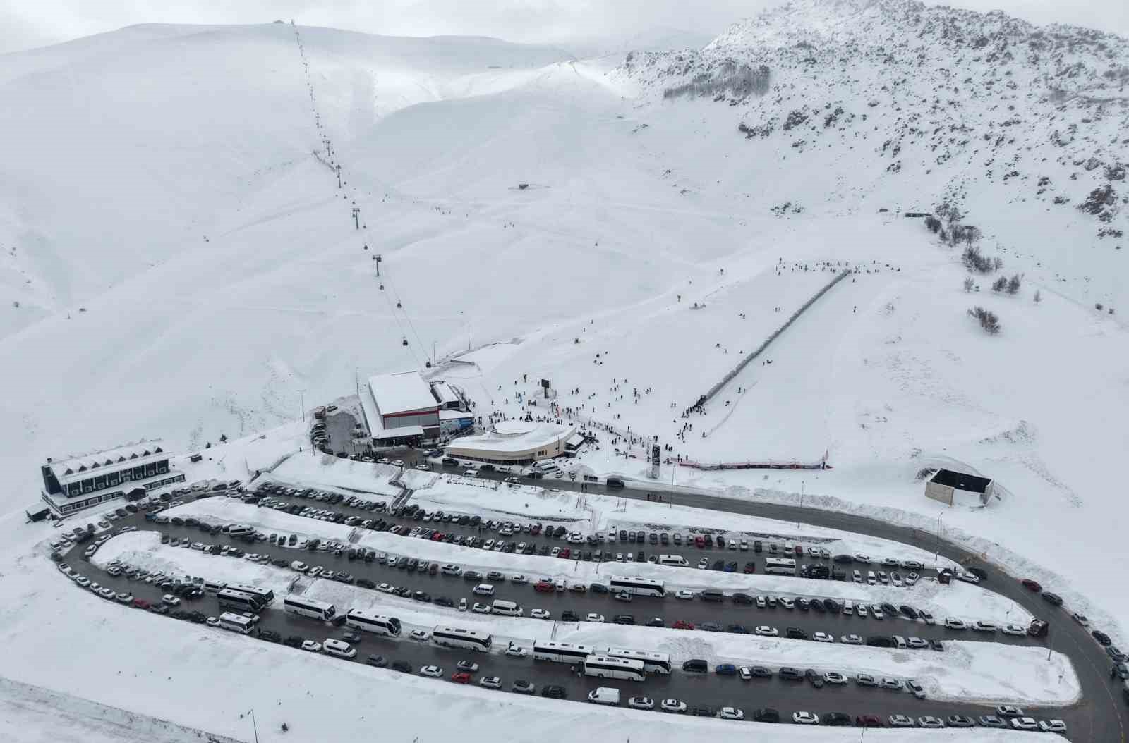 erciyes somestirin ilk hafta sonunda 250 bin kisiyi agirladi 2 tBgg8Izd
