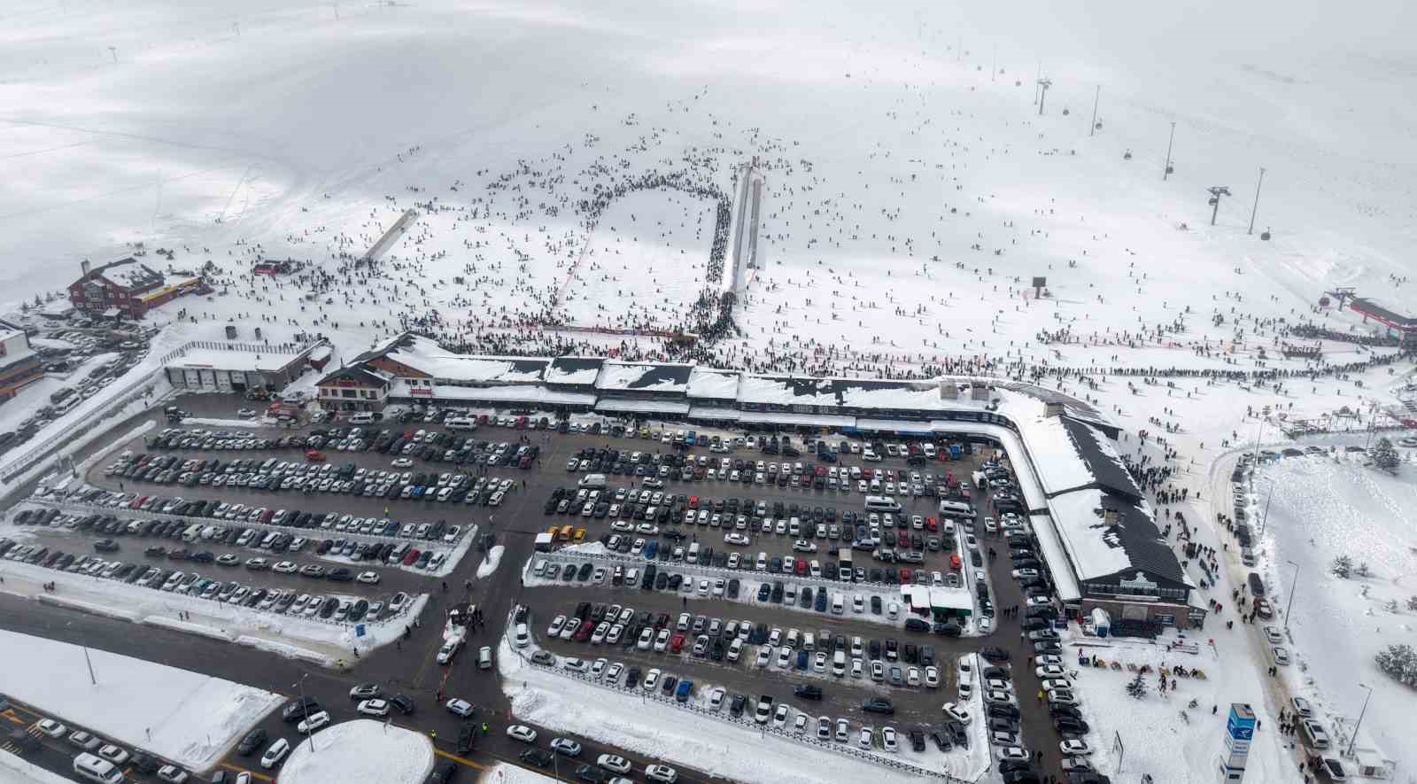 erciyes somestirin ilk hafta sonunda 250 bin kisiyi agirladi 8 d2N733T3