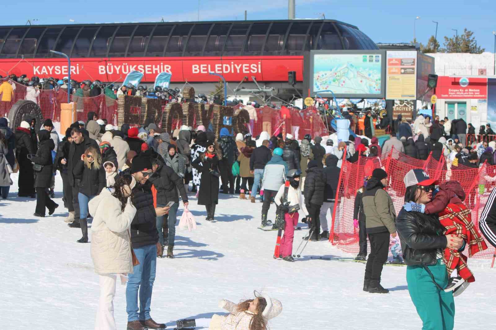 erciyese somestir bereketi 14 milyon turist ziyaret etti 2 YZMKnOp8