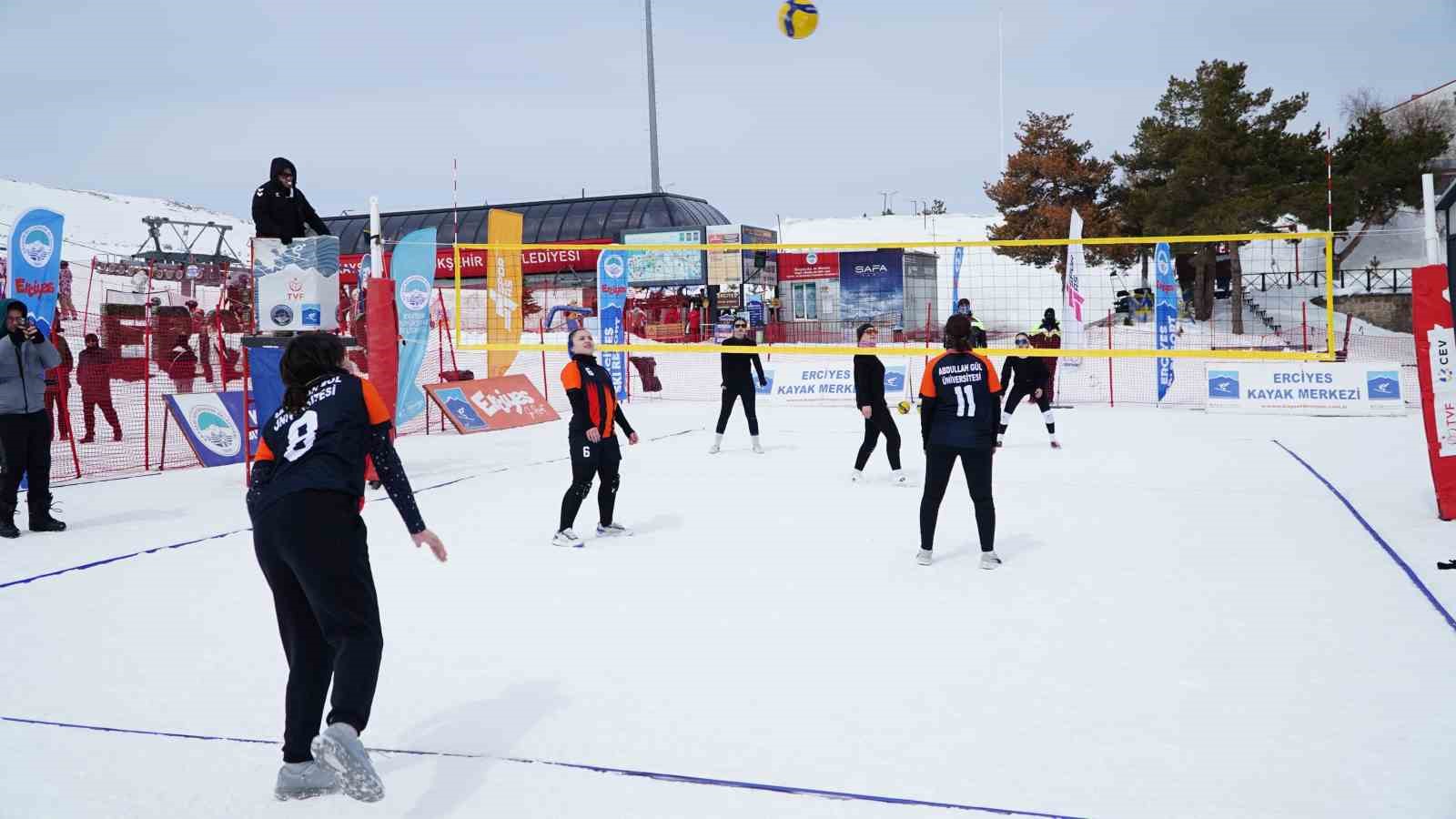 erciyeste kar voleybolu heyecani 2 nNJIjWAV