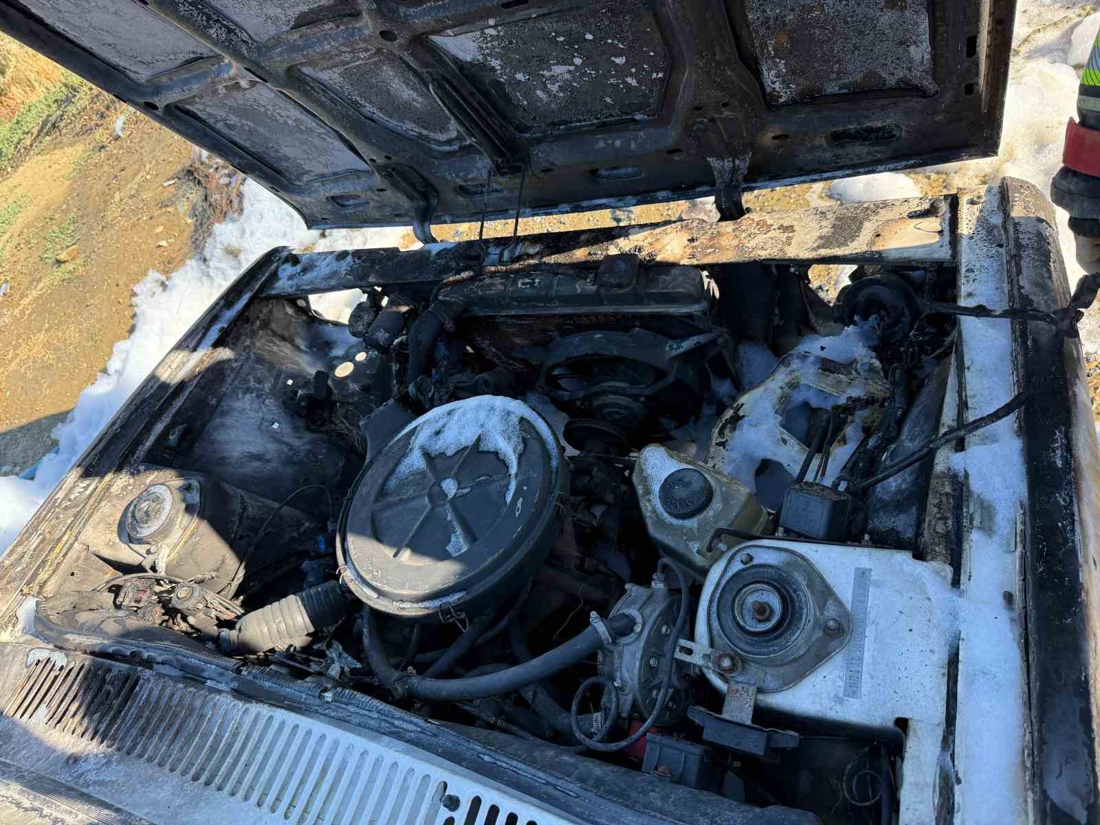 erdekte korkutan arac yangini 0 5v1WeSBQ