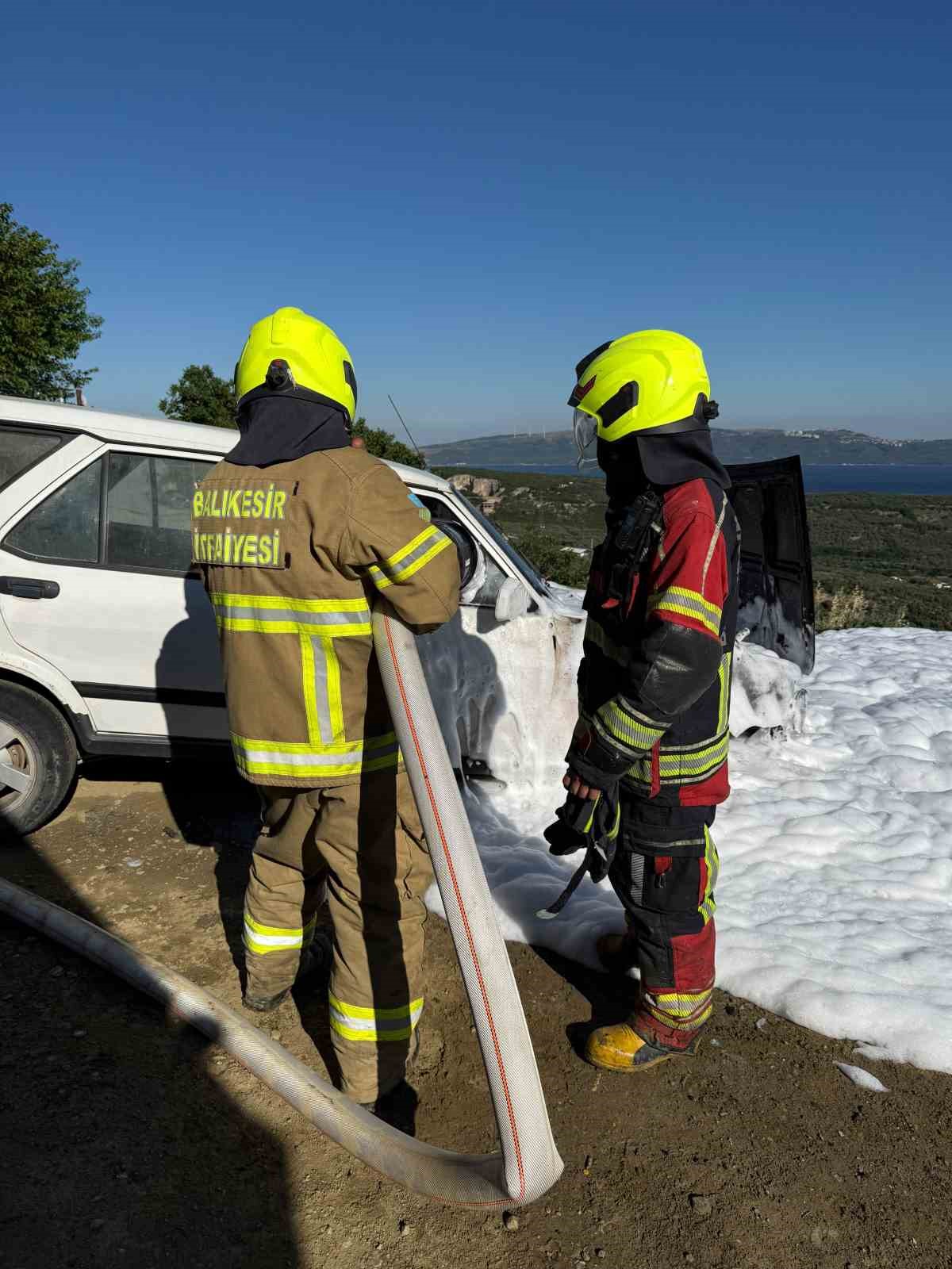 erdekte korkutan arac yangini 4