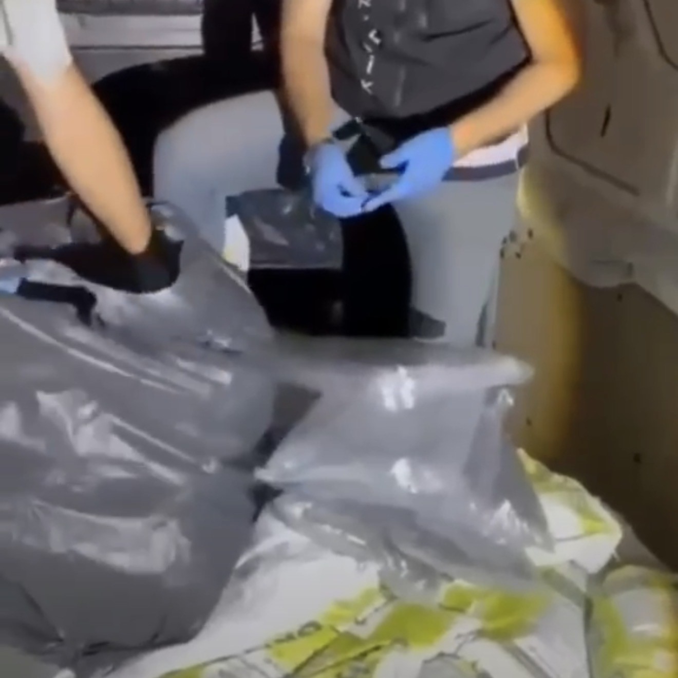 Erdek’te uyuşturucu operasyonu: 2 tutuklama 5 erdekte uyusturucu operasyonu 2 tutuklama 1