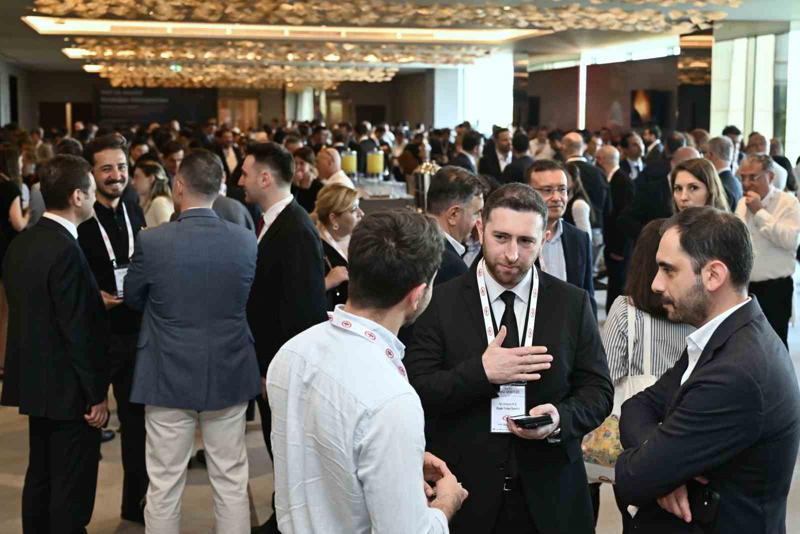Erdemir İstanbul Piyasa Sohbetleri ile sektörü bir araya getirdi 6 erdemir istanbul piyasa sohbetleri ile sektoru bir araya getirdi 2 XFfTeNK8