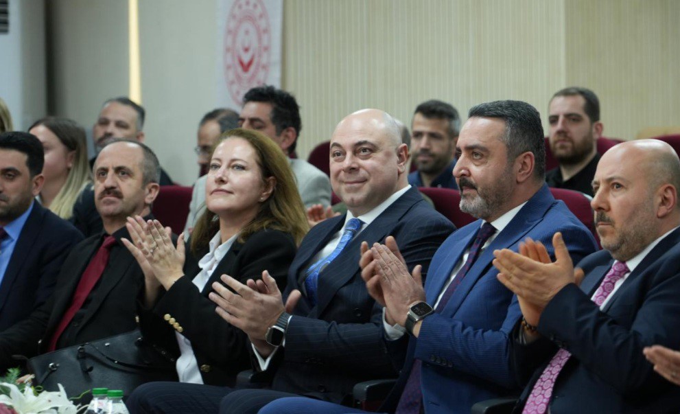 erdemirden sehit yakinlari ve gazilere sanat alaninda destek 5