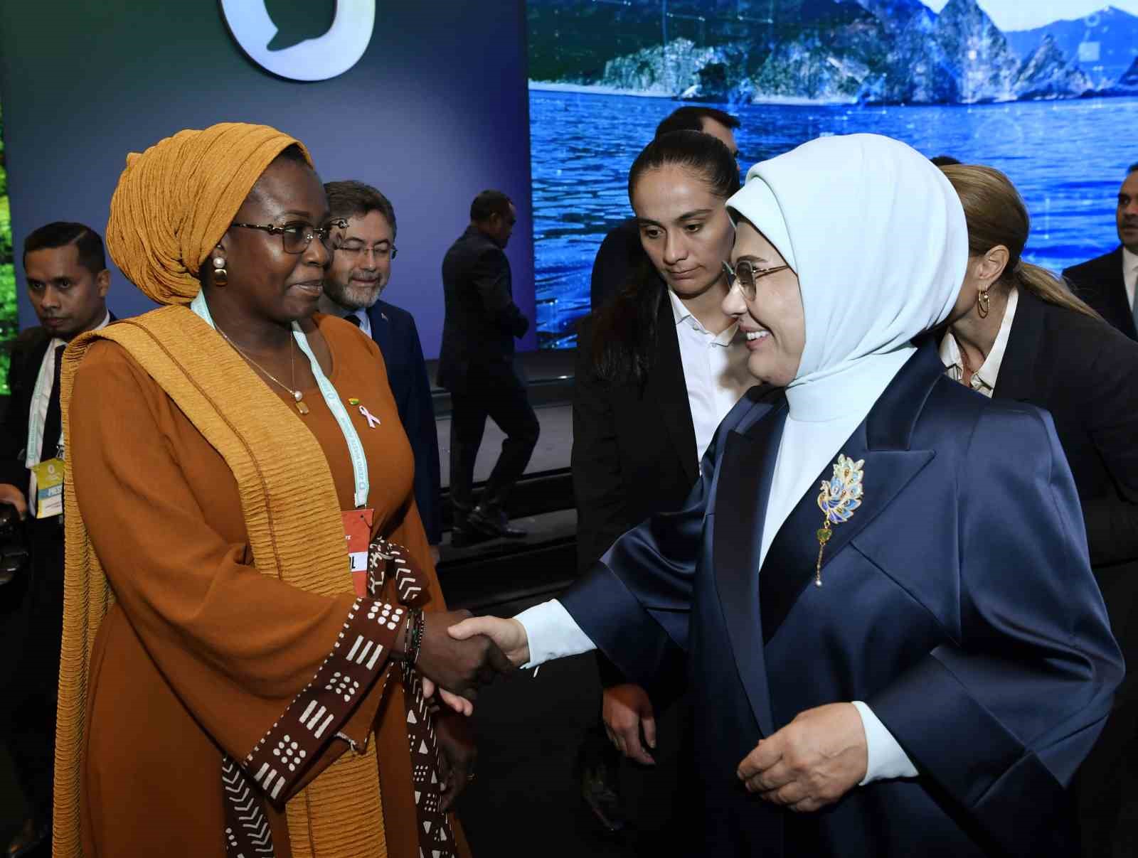 erdogan kimsenin geride kalmadigi bir dunya idealini gerceklestirmenin anahtari tum ulkelerin sorumluluk almada elini UCY8a5Bb