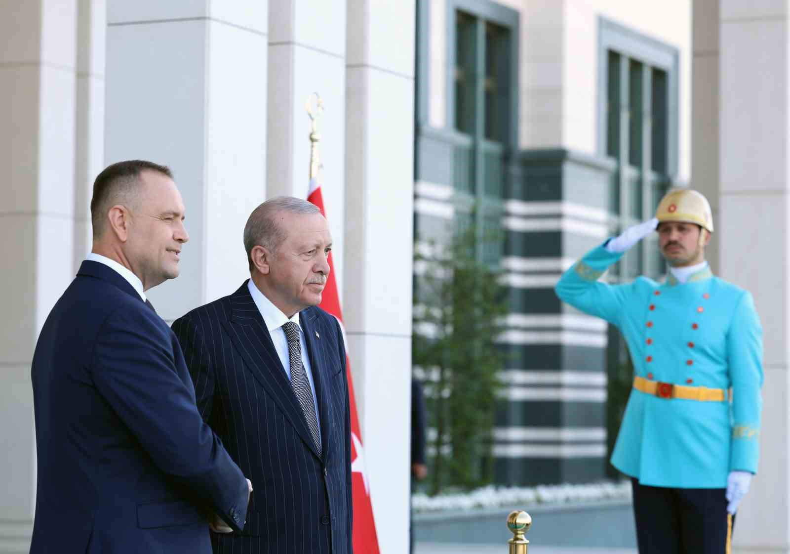 Erdoğan: "NATO zirvesi kapsamında ittifakın Avrupa sütununun güçlendirilmesi ve caydırıcılığının tahkim edilmesi ortak önceliğimiz" 17 erdogan nato zirvesi kapsaminda ittifakin avrupa sutununun guclendirilmesi ve caydiriciliginin tahkim edilmesi ortak onceligimiz 5vp97rKd