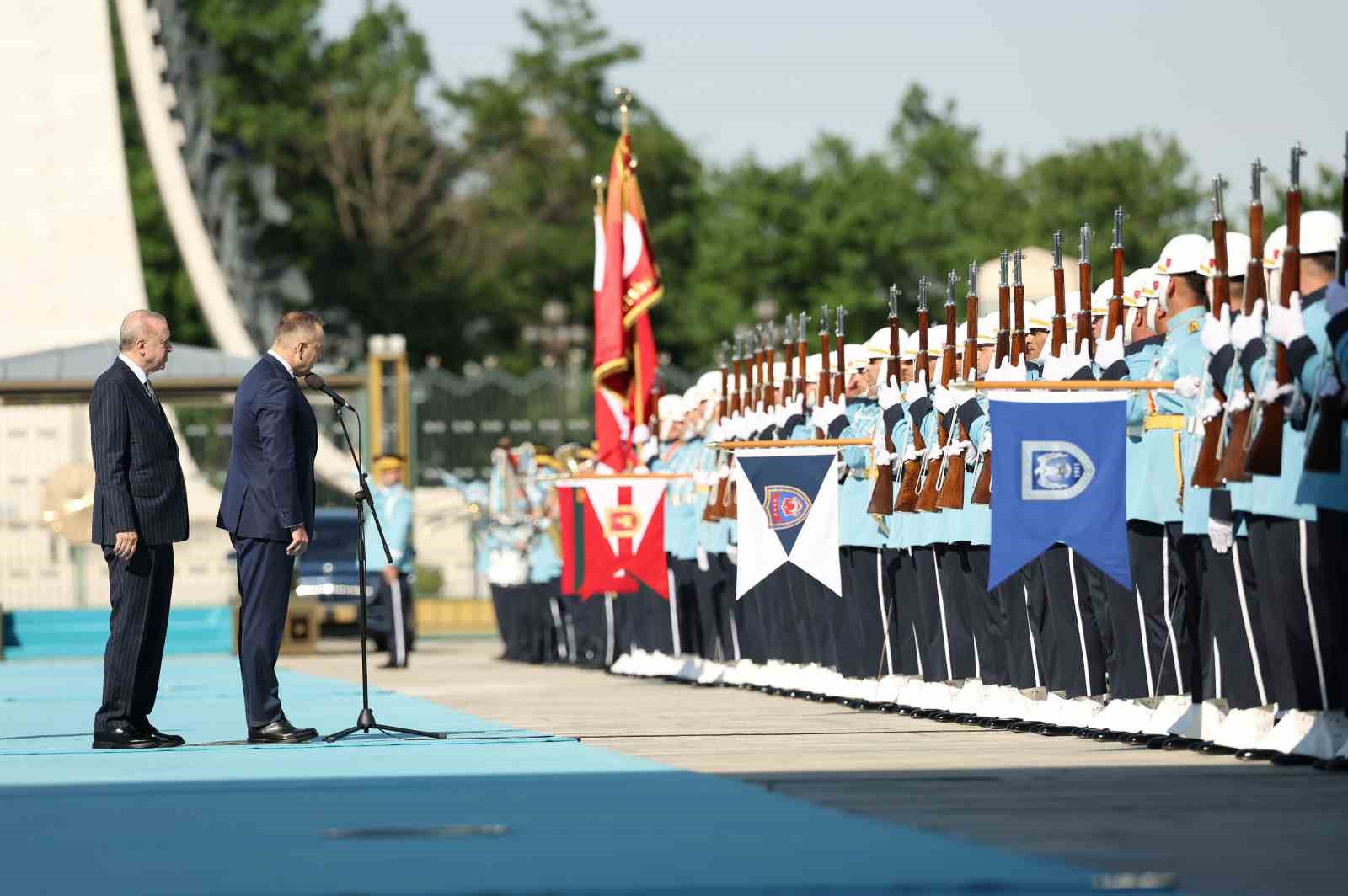 Erdoğan: "NATO zirvesi kapsamında ittifakın Avrupa sütununun güçlendirilmesi ve caydırıcılığının tahkim edilmesi ortak önceliğimiz" 21 erdogan nato zirvesi kapsaminda ittifakin avrupa sutununun guclendirilmesi ve caydiriciliginin tahkim edilmesi ortak onceligimiz DmmvNvcO