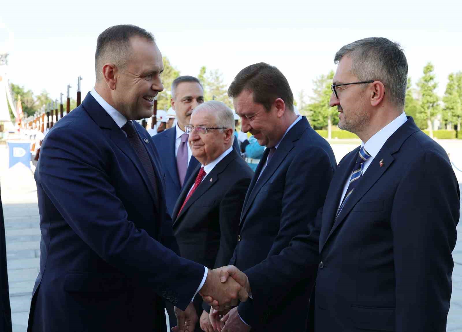 Erdoğan: "NATO zirvesi kapsamında ittifakın Avrupa sütununun güçlendirilmesi ve caydırıcılığının tahkim edilmesi ortak önceliğimiz" 12 erdogan nato zirvesi kapsaminda ittifakin avrupa sutununun guclendirilmesi ve caydiriciliginin tahkim edilmesi ortak onceligimiz