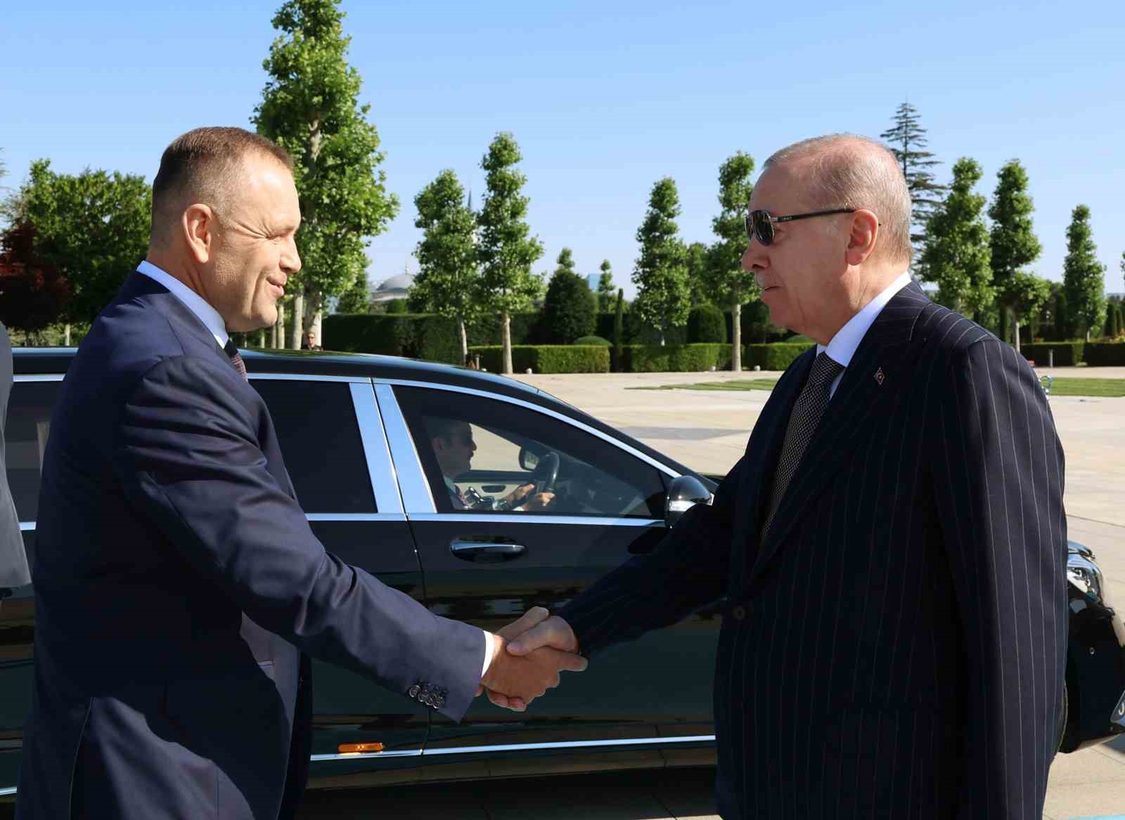 Erdoğan: "NATO zirvesi kapsamında ittifakın Avrupa sütununun güçlendirilmesi ve caydırıcılığının tahkim edilmesi ortak önceliğimiz" 4 erdogan nato zirvesi kapsaminda ittifakin avrupa sutununun guclendirilmesi ve caydiriciliginin tahkim edilmesi ortak onceligimiz etsO3Uu2