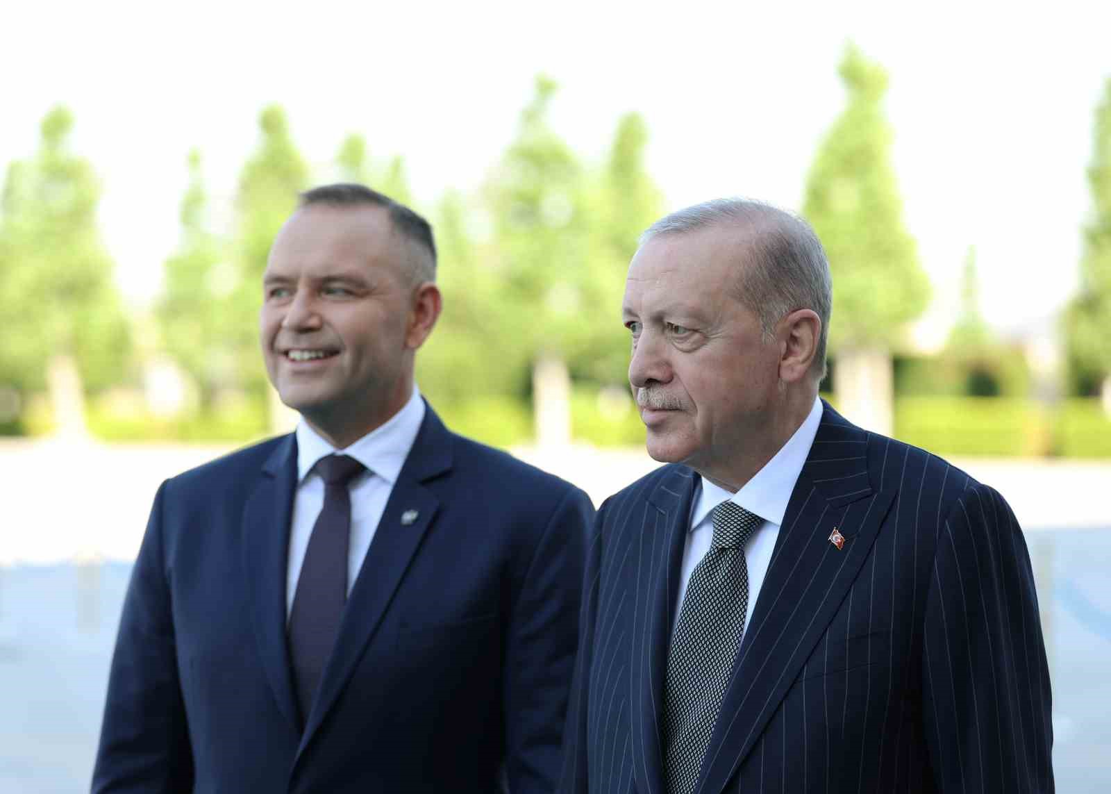 Erdoğan: "NATO zirvesi kapsamında ittifakın Avrupa sütununun güçlendirilmesi ve caydırıcılığının tahkim edilmesi ortak önceliğimiz" 23 erdogan nato zirvesi kapsaminda ittifakin avrupa sutununun guclendirilmesi ve caydiriciliginin tahkim edilmesi ortak onceligimiz