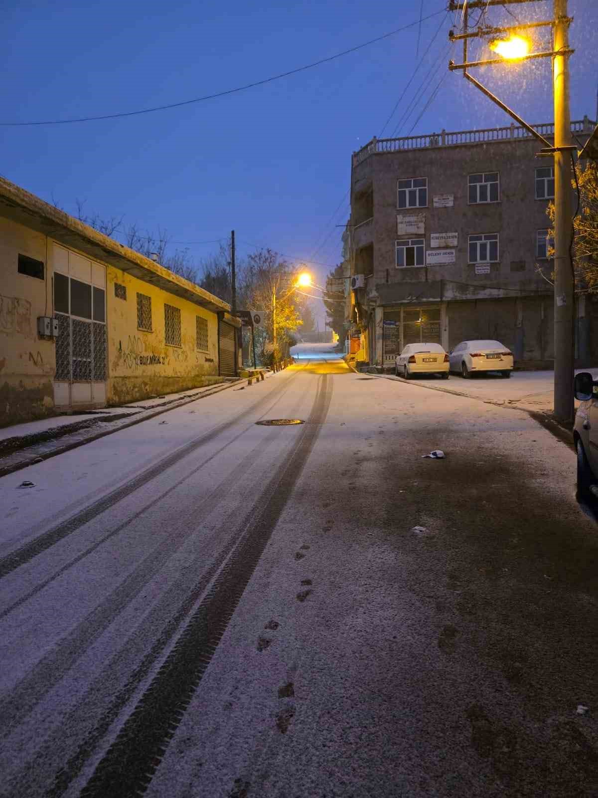 erganide buz mesaisi yollar piste dondu araclar zor anlar yasadi 2