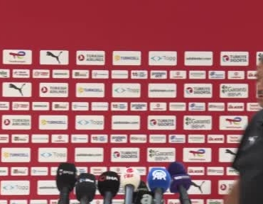 ergin-ataman-avrupa-basketbolunda-siralamalarda-birinci-basamakta-gosteriliyoruz-DPhDdWVl.jpg