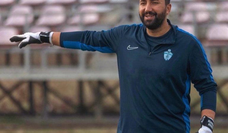 erhan-kuskapan-santa-luciada-xbKTLqaV.jpg