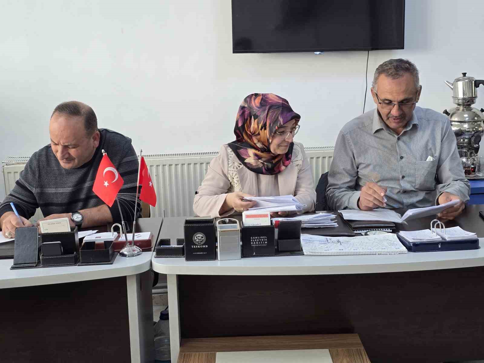erkeklere yakistirilan muhtarlik mesleginin yozgattaki iki bayan temsilcisinden biri 4 aKLX5iew
