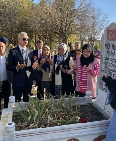 ermenekteki-maden-faciasinda-hayatini-kaybeden-isciler-mezarlari-basinda-anildi-Lvk7eVKW.jpg