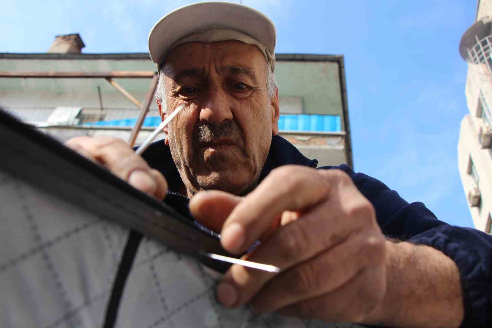 ermeni asilli usta 50 yildir igne iplikle tamir yapiyor turk milliyetcisiyim ulkemi seviyorum 0 6ZVeCDDY