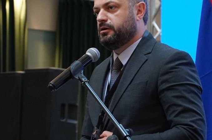 ermeni-bakan-papoyan-turkiye-ile-aramizdaki-ticaret-hacmi-yilda-700-800-milyon-dolar-seviyesine-ulasabilir-kwkEeZTE.jpg
