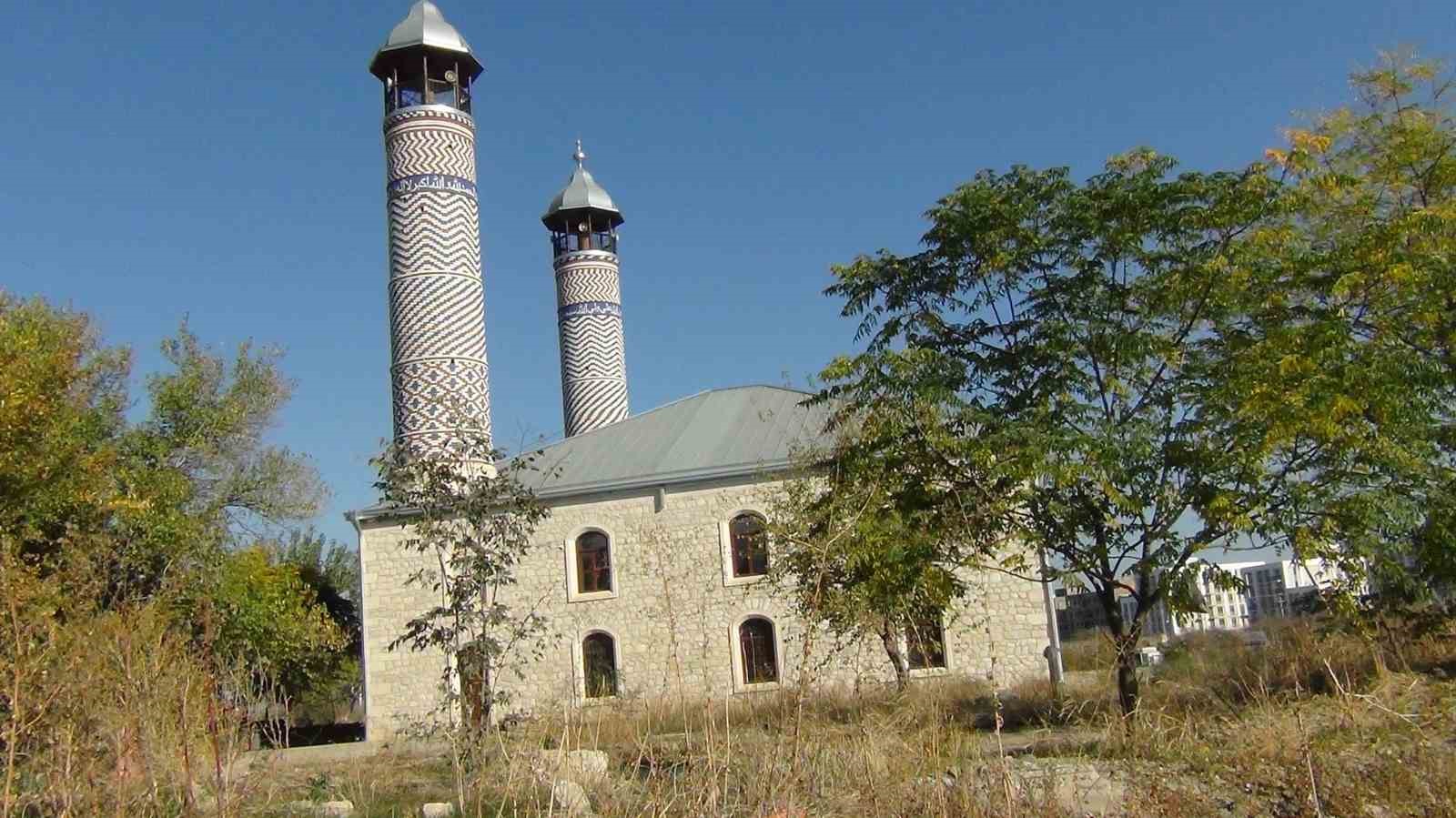 ermeni isgalinde ahir olan cuma mescidi yeniden ibadete acildi 6 VD1Br5VS