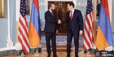 ermenistan-disisleri-bakani-mirzoyan-turkiye-trippin-bir-parcasi-degil-sbWJHed6.jpg