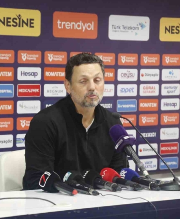 erol-bulut-cok-fazla-bireysel-hata-yaptik-futbol-bunu-affetmez-W8NbccMC.jpg