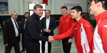 ertugrul-saglamdan-genc-sporculara-ilham-veren-ziyaret-1xi2zgLv.jpg