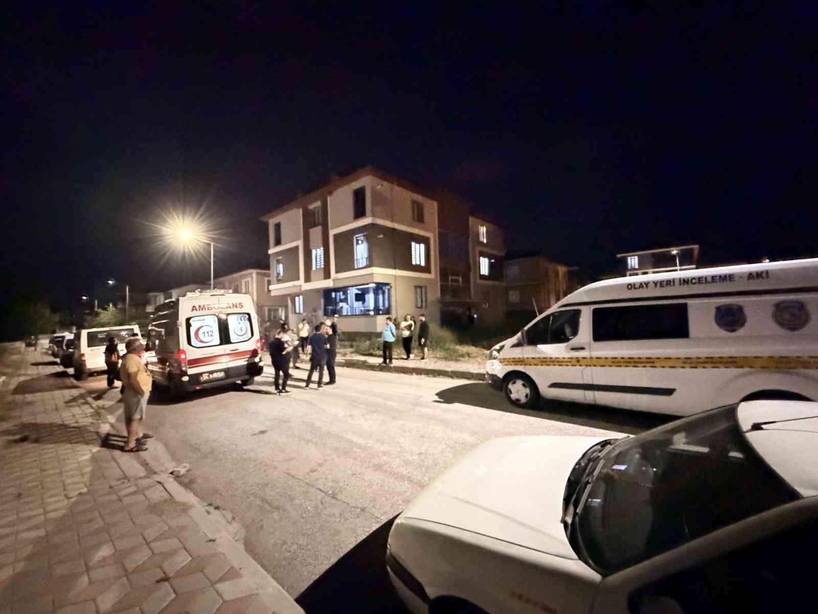 erzincanda eski es dehseti 2 kisi pompali tufekle olduruldu 4 21LCh7QD