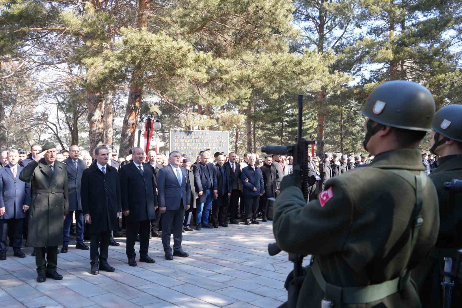 erzurum karskapi sehitliginde 111 yillik huzun ve cosku bir arada 4
