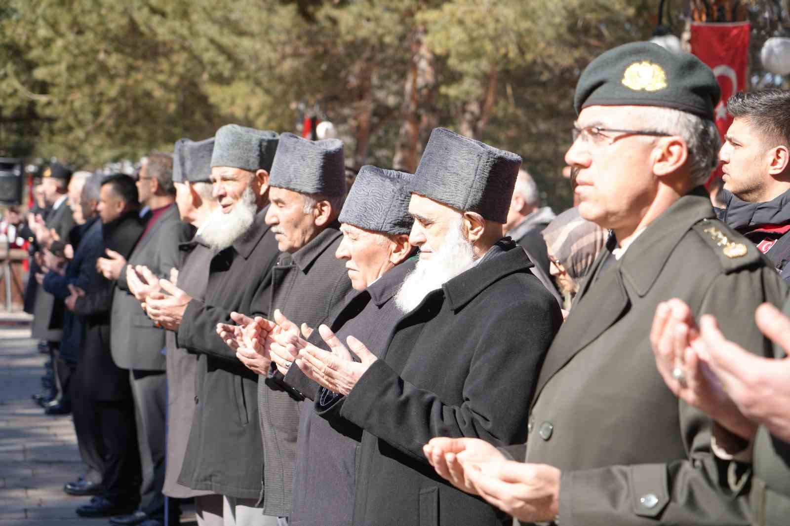 erzurum karskapi sehitliginde 111 yillik huzun ve cosku bir arada 6 CTznjz7i