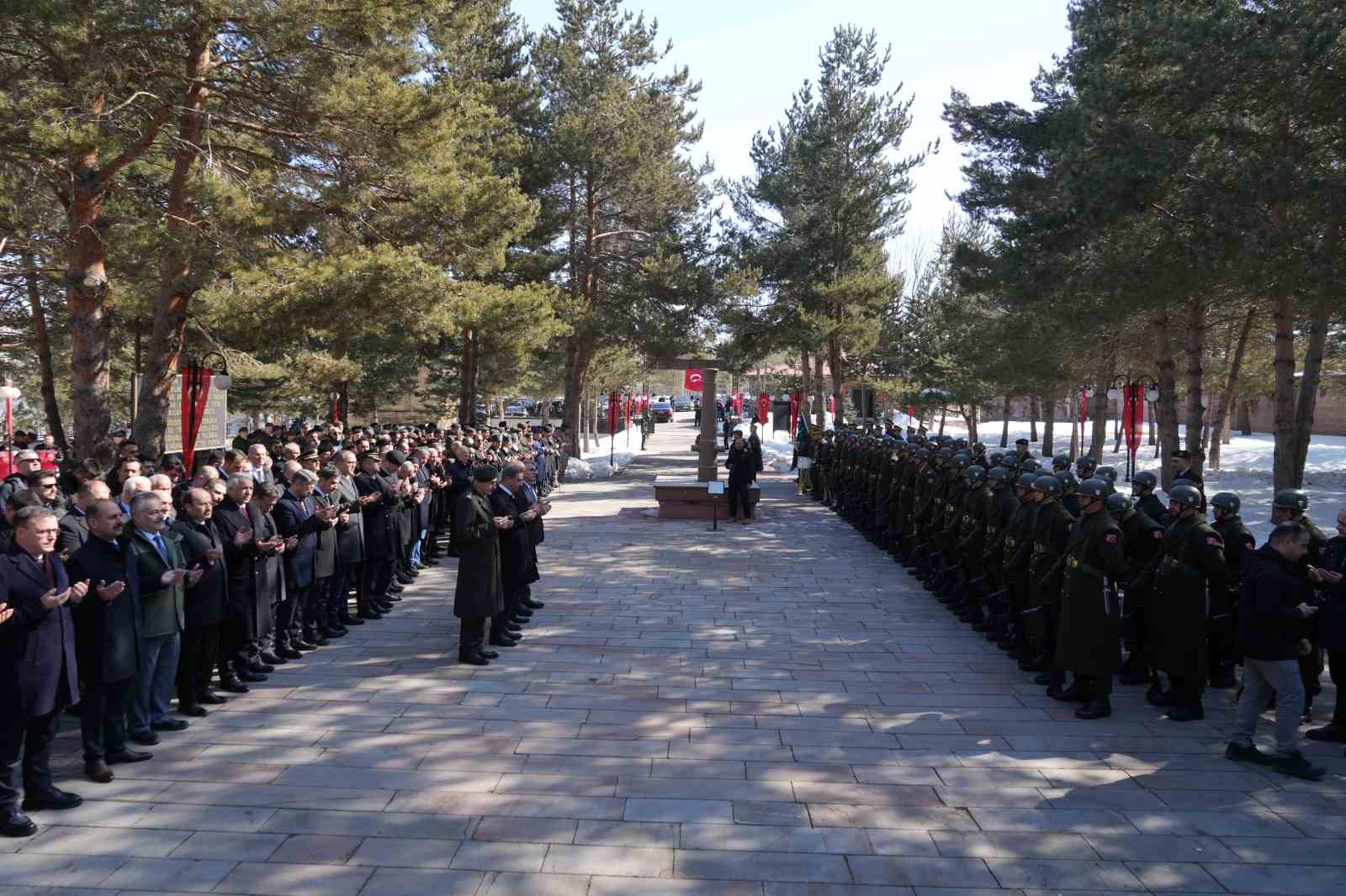 erzurum karskapi sehitliginde 111 yillik huzun ve cosku bir arada 8