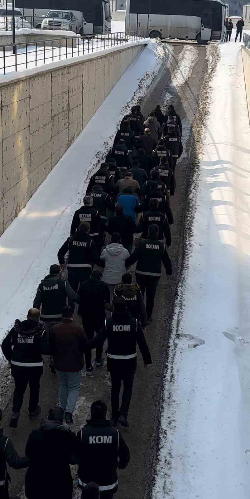 erzurum merkezli 5 ilde usulsuz kredi operasyonu 38 supheli yakalandi 0 8qVuUhHe