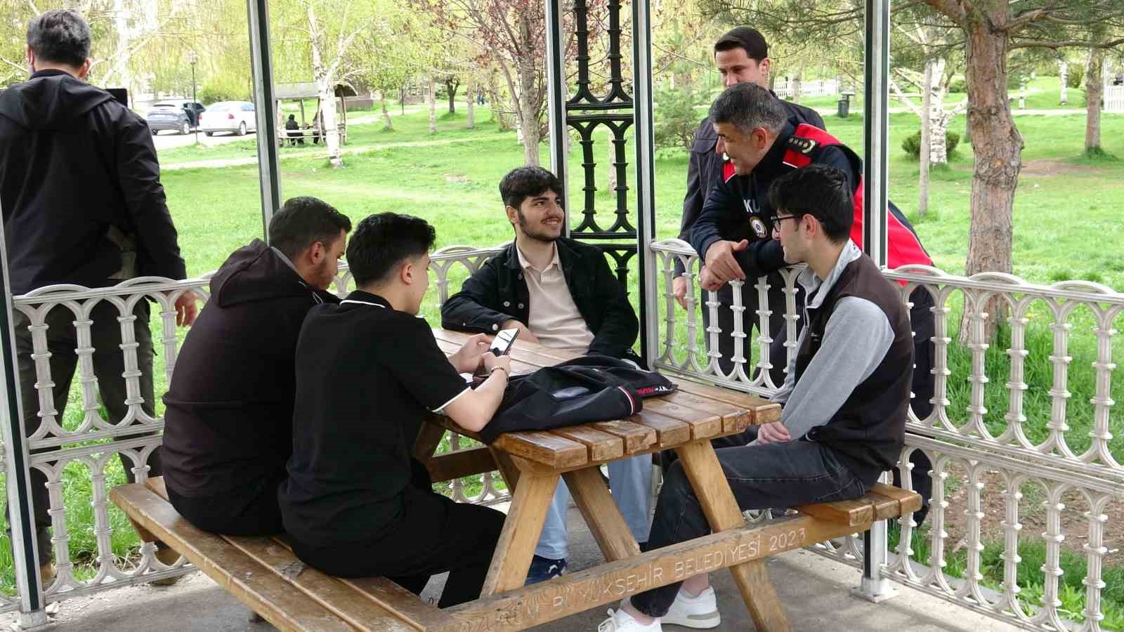 erzurum polisinden okul cevrelerinde tam guvenlik 4 mZO2qspT