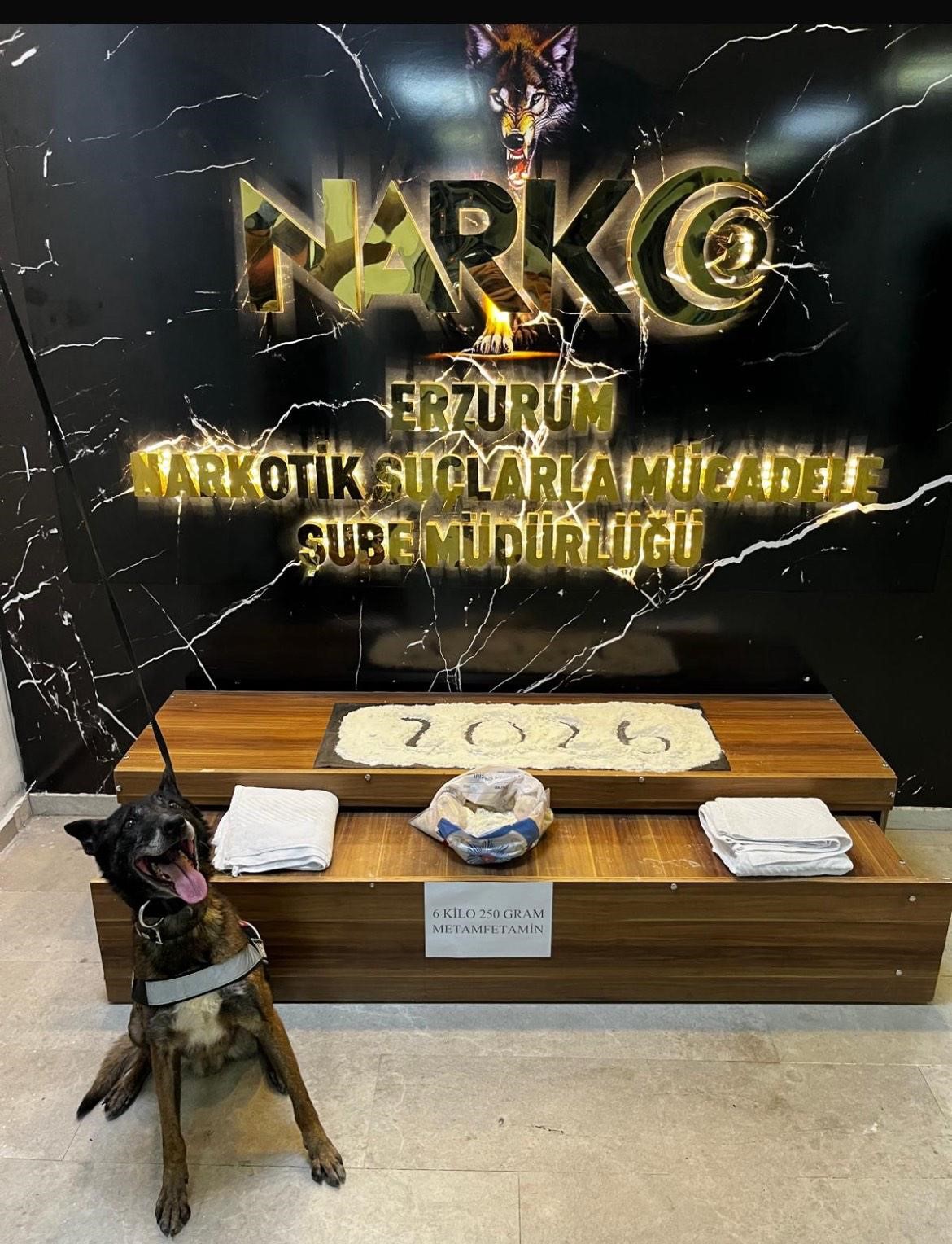 erzurum polisinden uyusturucu ve uyusturucu tacirlerine gecit yok 6 UOHD5JfH