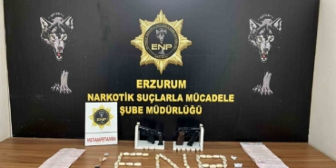 erzurum-polisinden-uyusturucu-ve-uyusturucu-tacirlerine-gecit-yok-z7lFnxe7.jpg