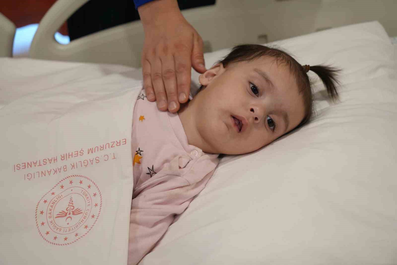Erzurum Şehir Hastanesi’nde bir ilk: Kumsal bebek şifa buldu 9 erzurum sehir hastanesinde bir ilk kumsal bebek sifa buldu 5