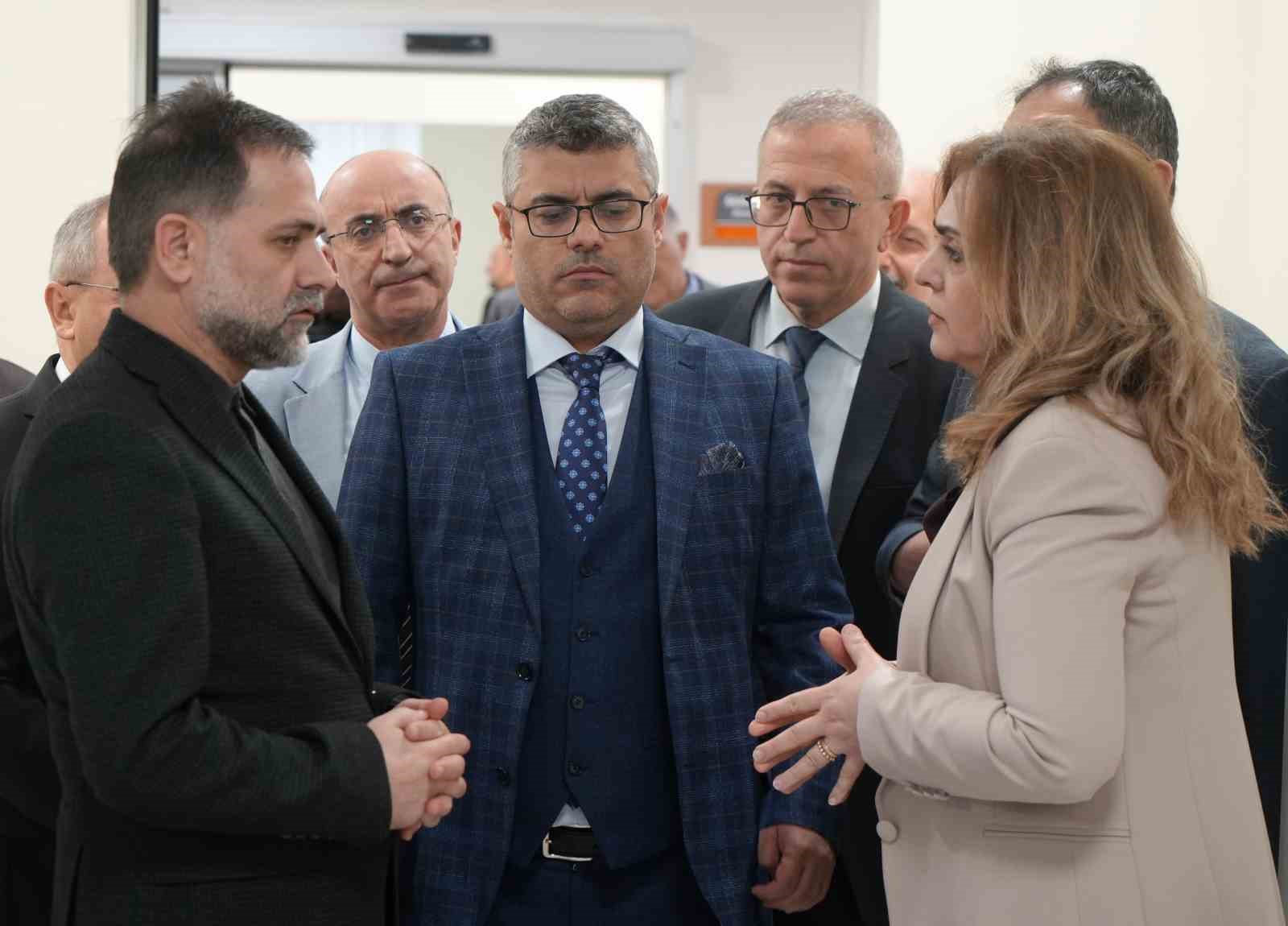 erzurum sehir hastanesine tup bebek merkezi acildi 4 evqfzyX9